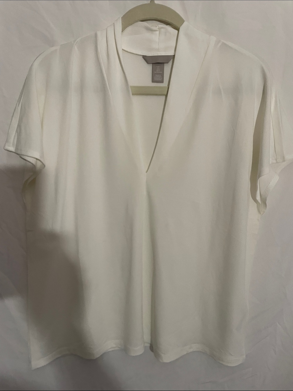 H&M White V-Neck Short Sleeve Blouse